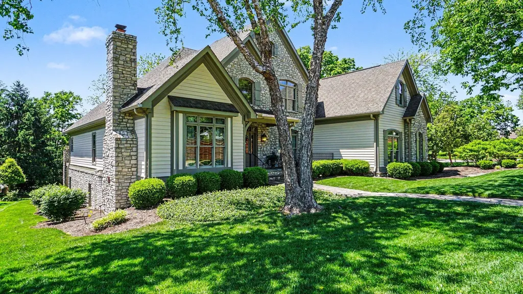 4827 Faulkirk Lane Lexington KY 40515