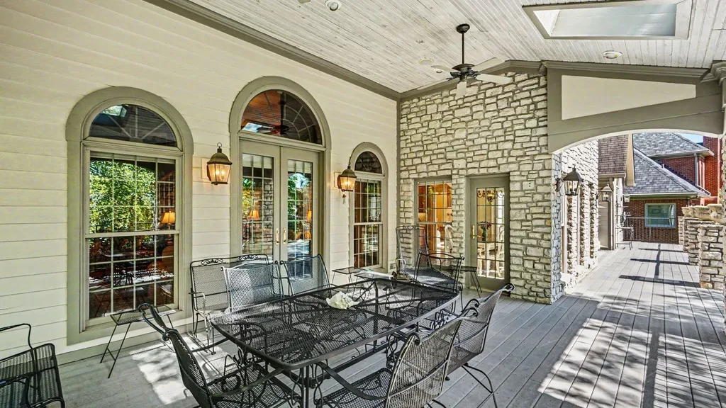 4827 Faulkirk Lane Lexington KY 40515