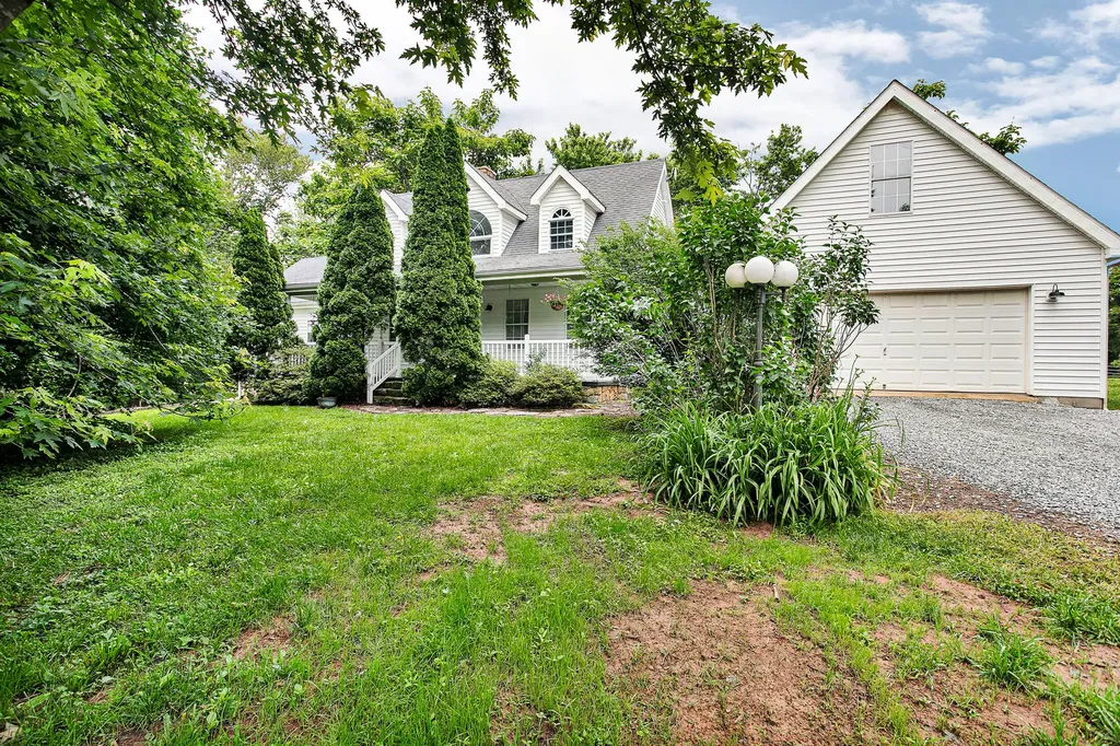 1266 Grassy Flat Road Greensburg KY 42743