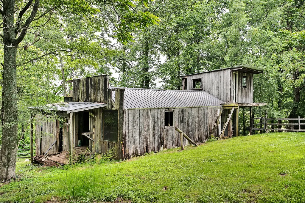 1266 Grassy Flat Road Greensburg KY 42743