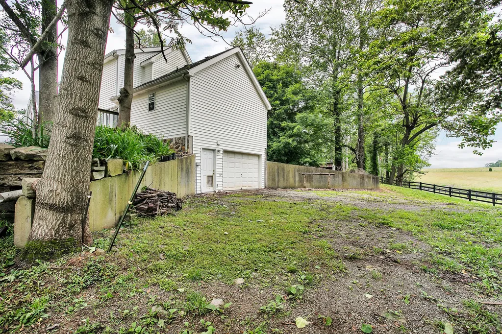1266 Grassy Flat Road Greensburg KY 42743