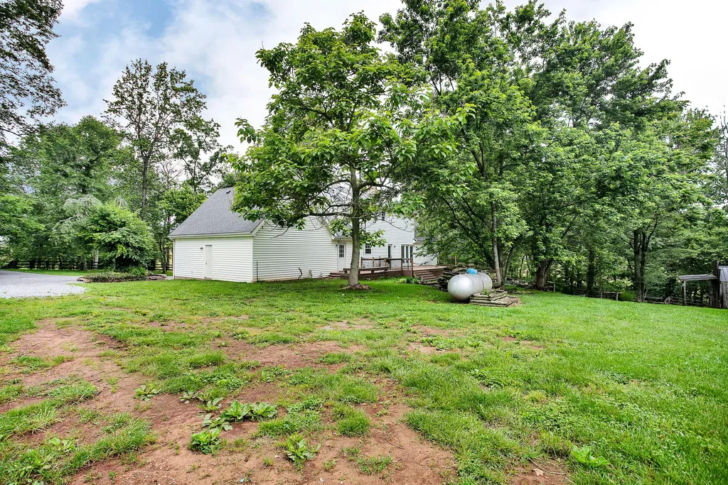 1266 Grassy Flat Road Greensburg KY 42743