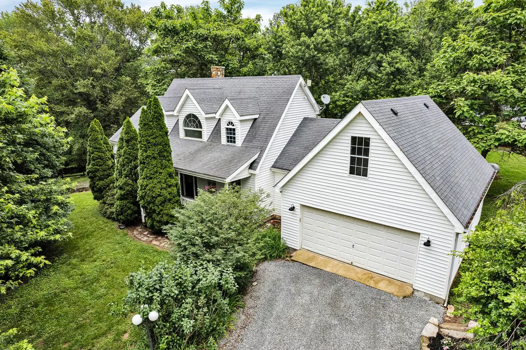 1266 Grassy Flat Road Greensburg KY 42743