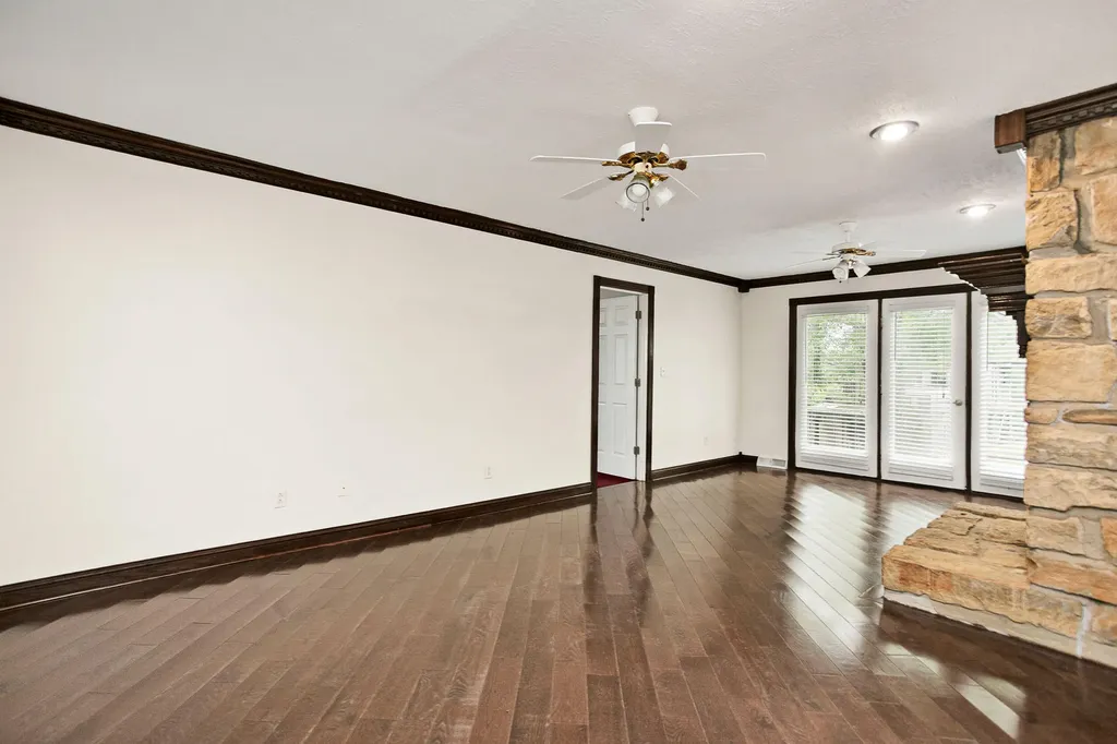 1266 Grassy Flat Road Greensburg KY 42743