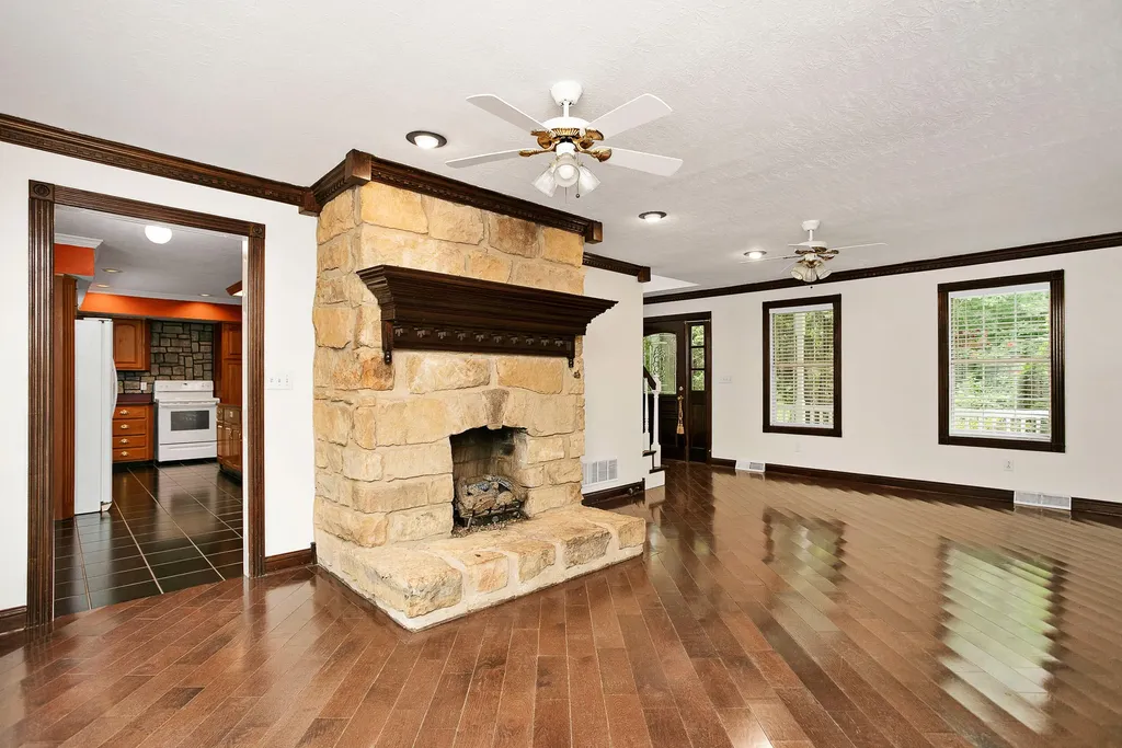1266 Grassy Flat Road Greensburg KY 42743