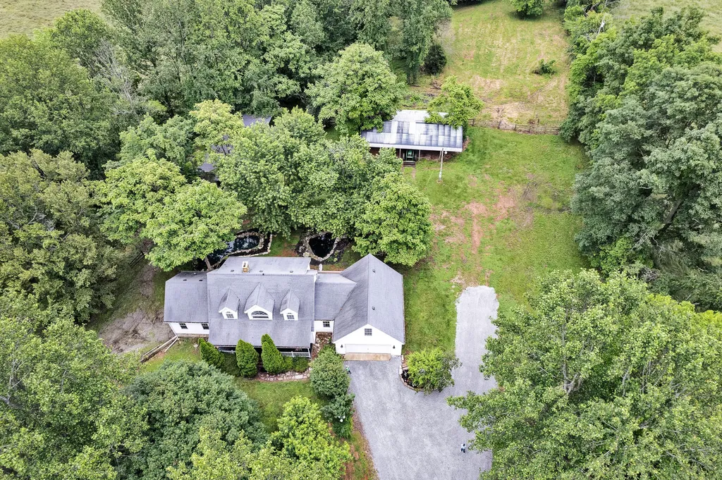 1266 Grassy Flat Road Greensburg KY 42743