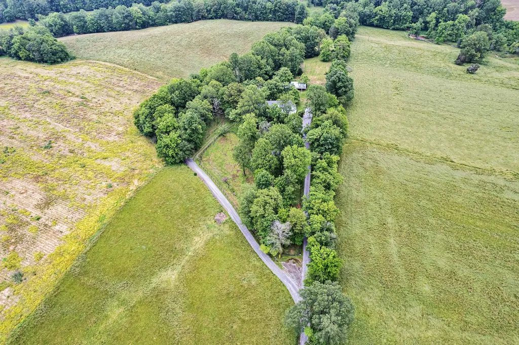1266 Grassy Flat Road Greensburg KY 42743