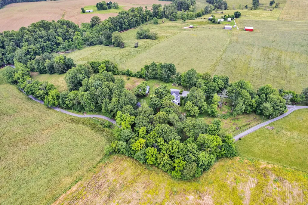 1266 Grassy Flat Road Greensburg KY 42743