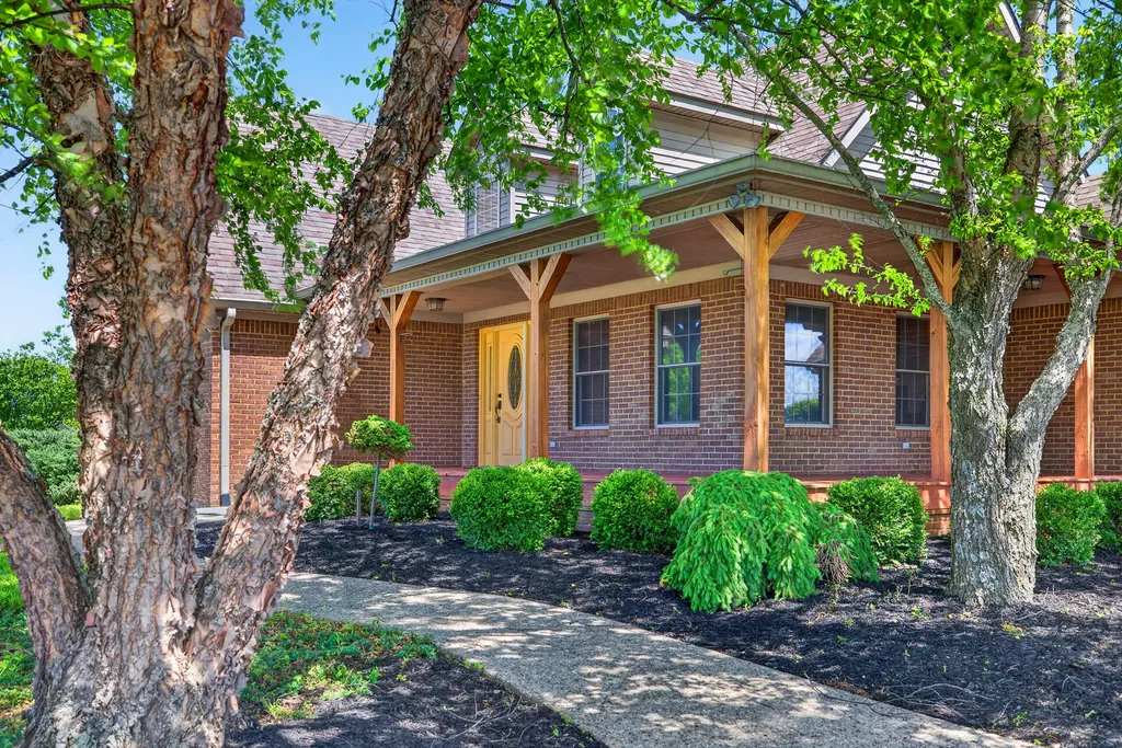 3040 Perry Rogers Road Lancaster KY 40444