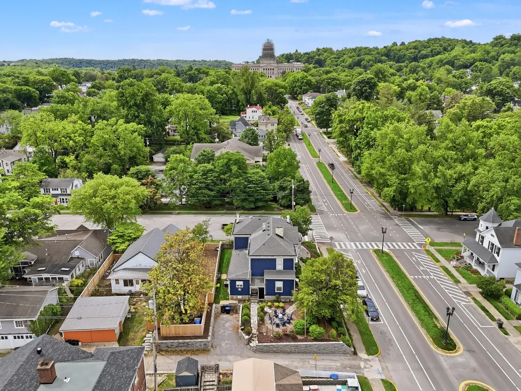102 E 4th Street Frankfort KY 40601