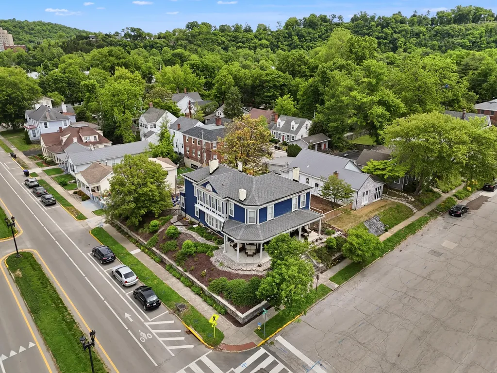 102 E 4th Street Frankfort KY 40601