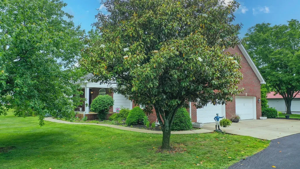 1869 Clintonville Road Paris KY 40361