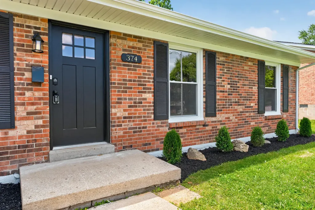 374 Gawaine Drive Lexington KY 40517