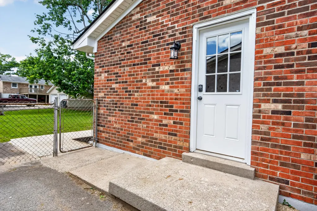 374 Gawaine Drive Lexington KY 40517