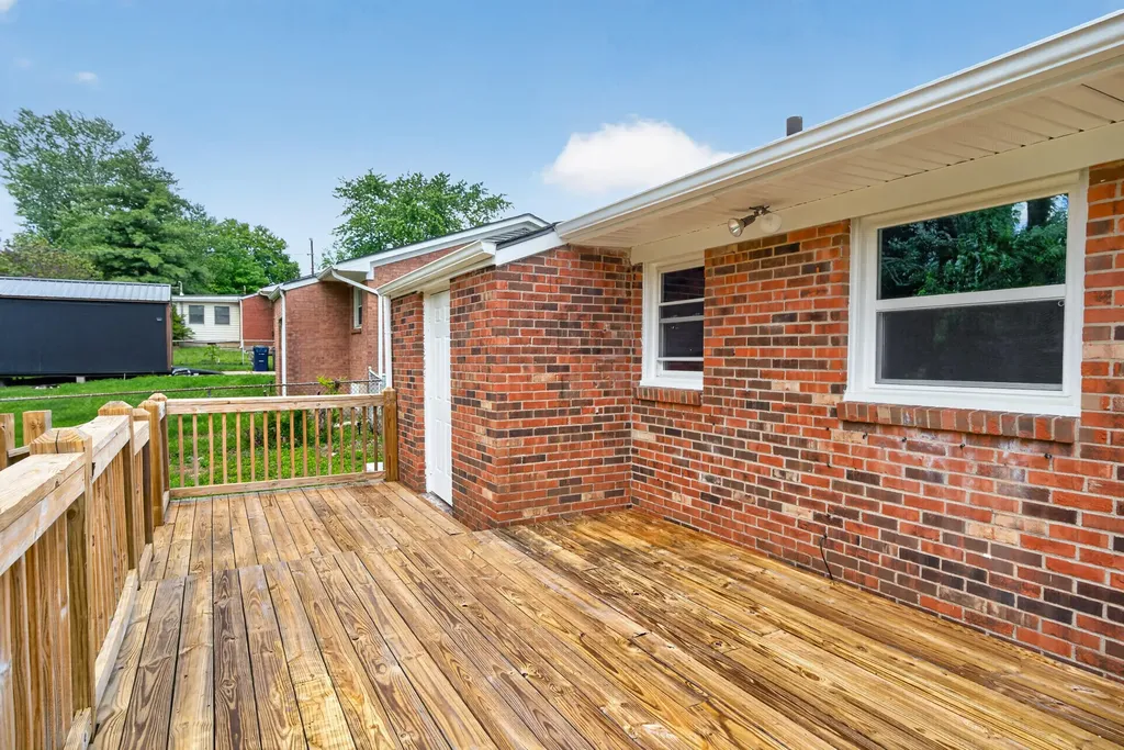 374 Gawaine Drive Lexington KY 40517