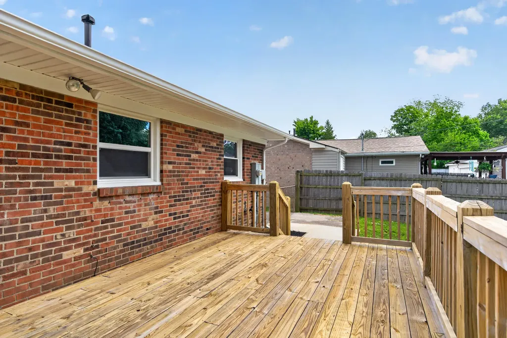 374 Gawaine Drive Lexington KY 40517