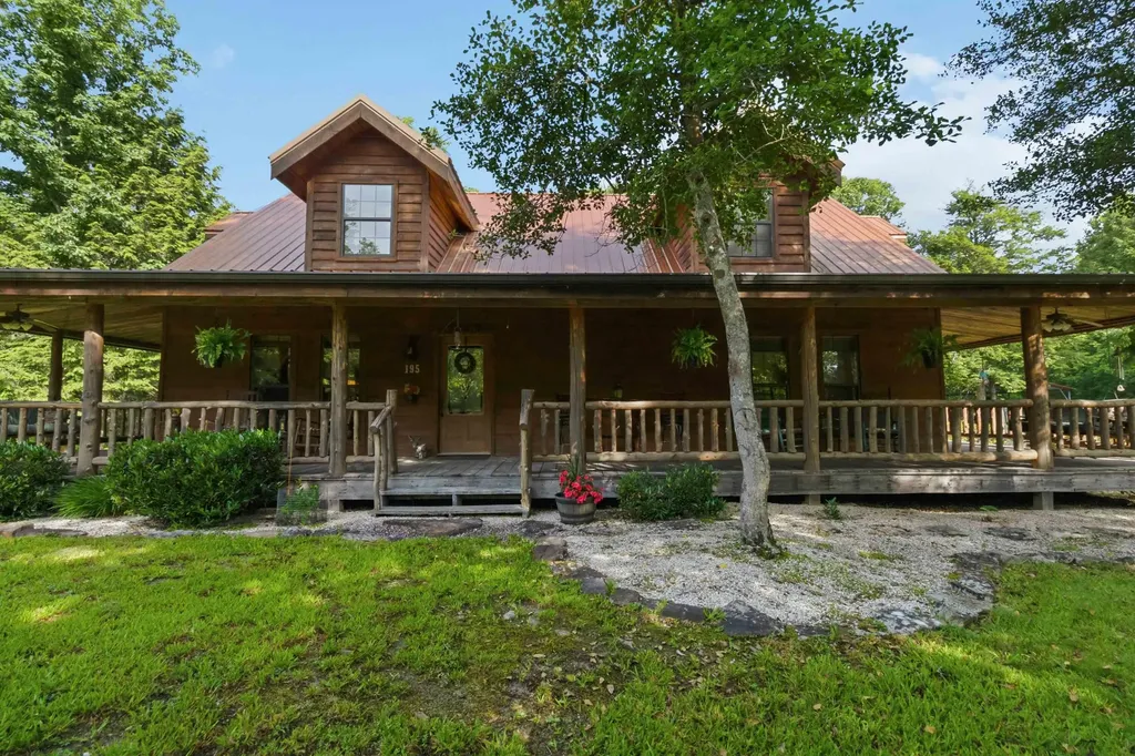 195 Kennedy Lane Whitley City KY 42653