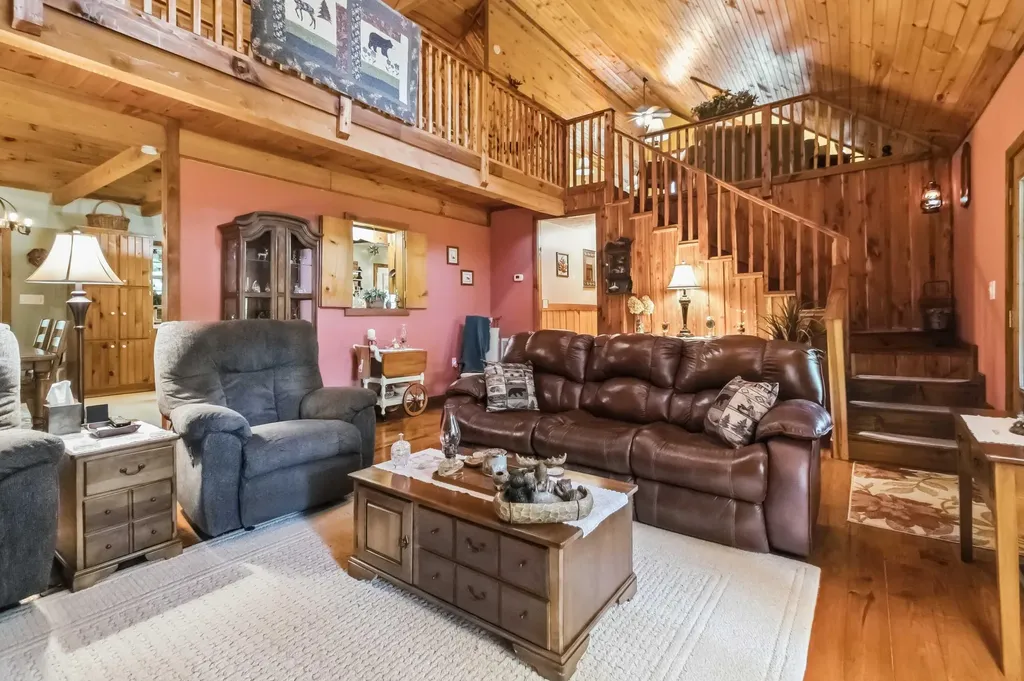 195 Kennedy Lane Whitley City KY 42653