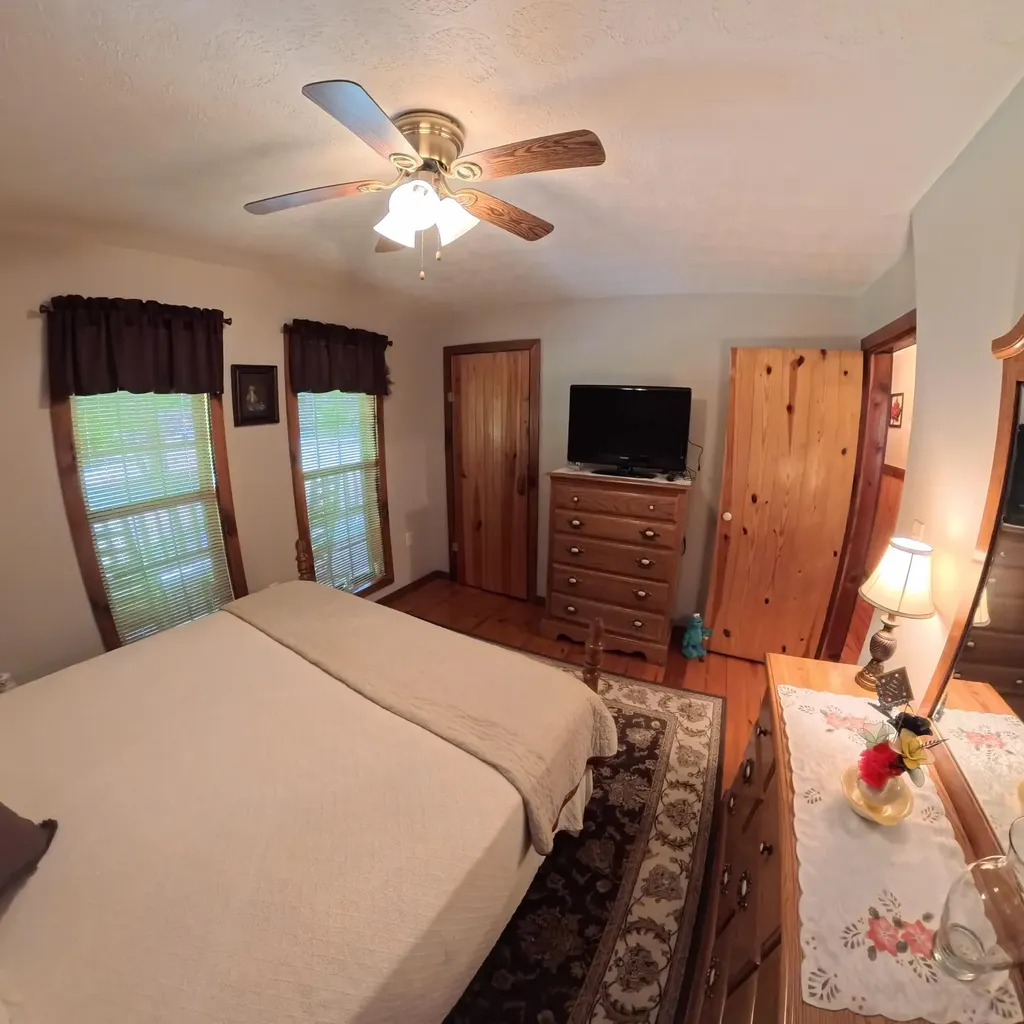 195 Kennedy Lane Whitley City KY 42653