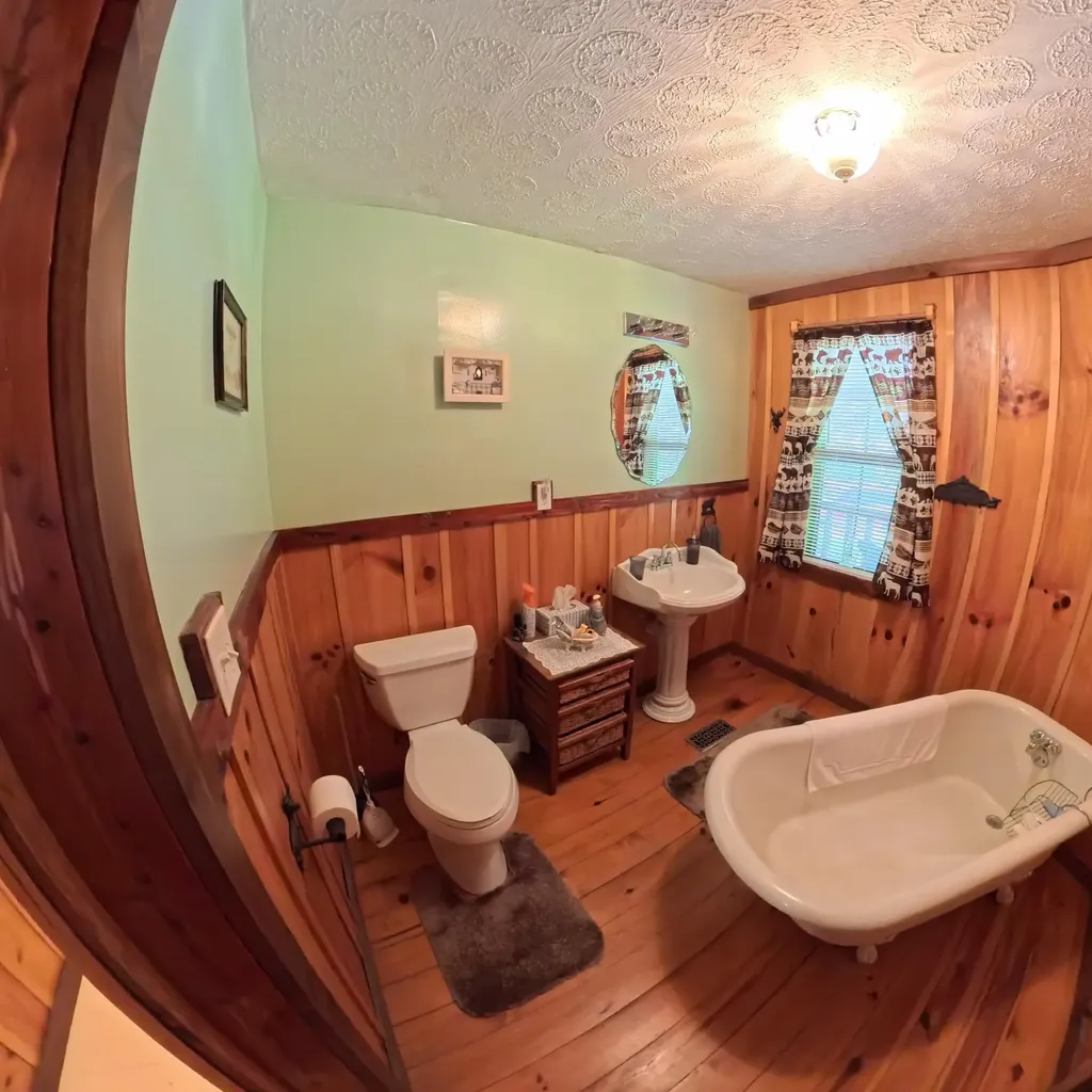 195 Kennedy Lane Whitley City KY 42653