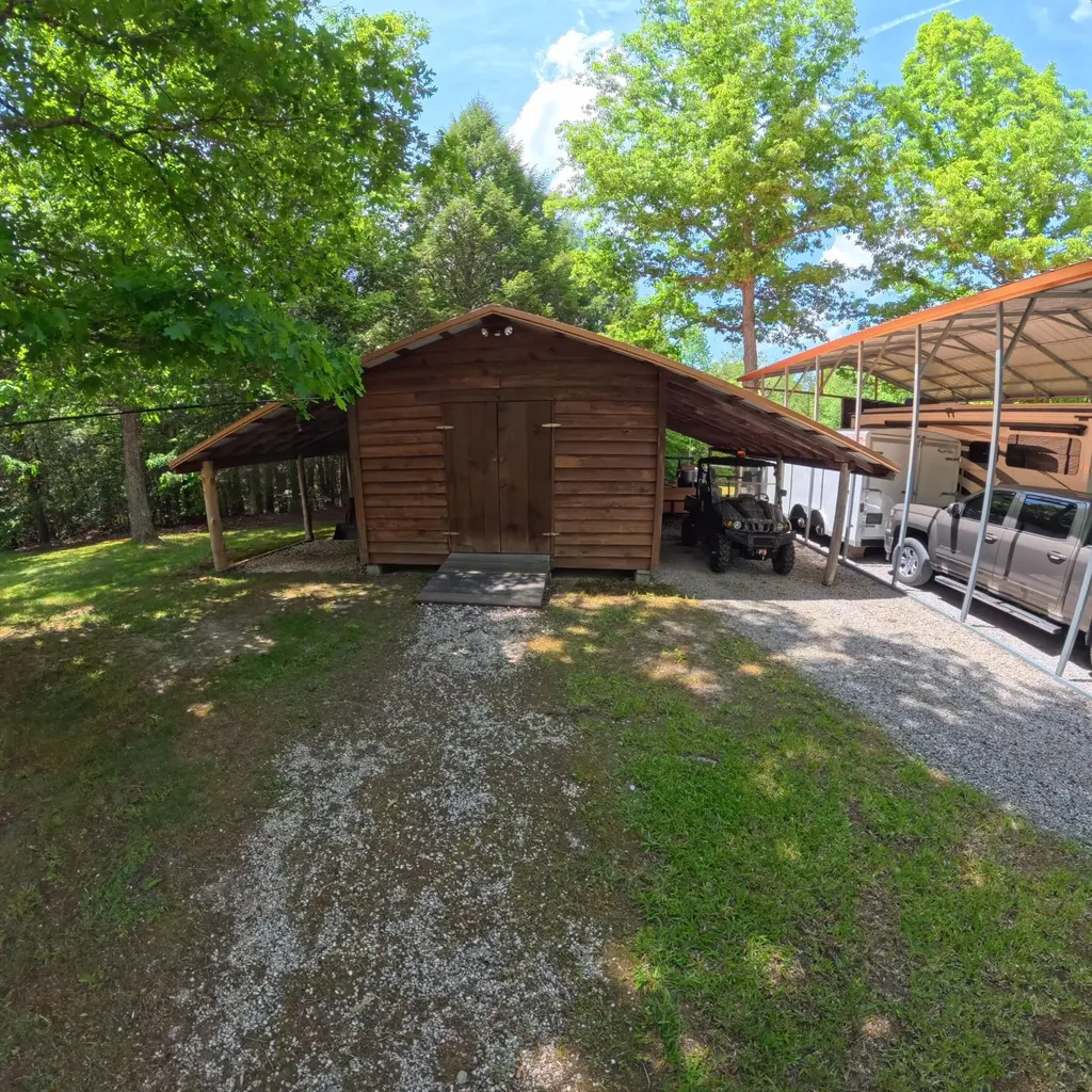 195 Kennedy Lane Whitley City KY 42653