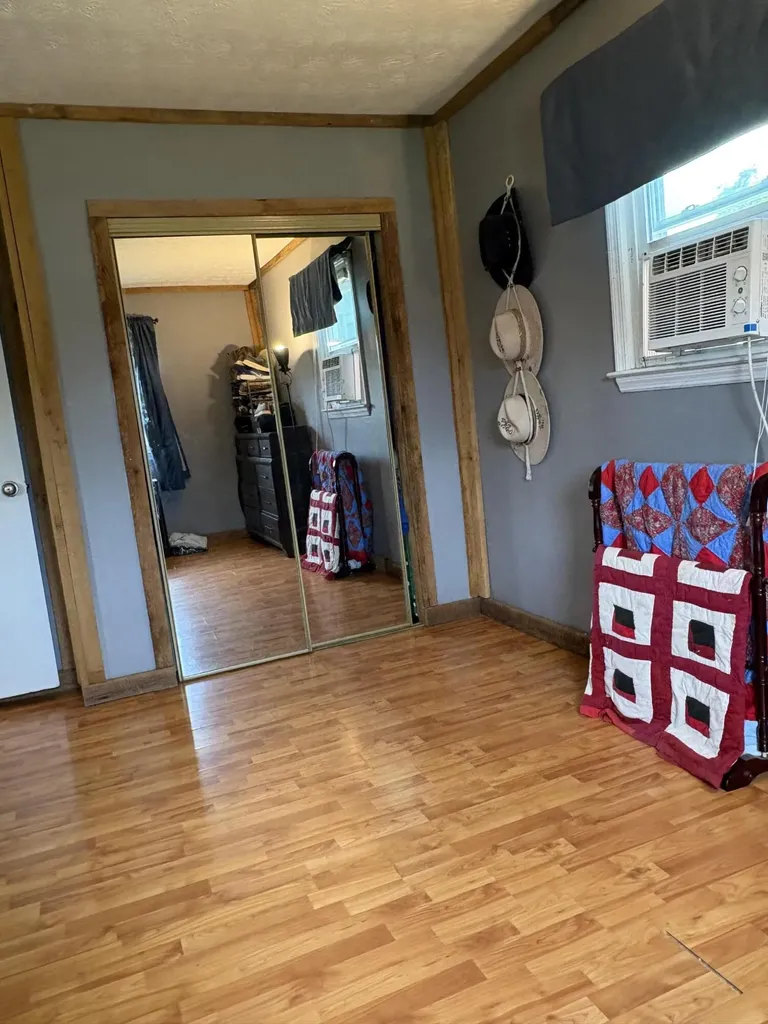 110 Hensley Heights Harrodsburg KY 40330