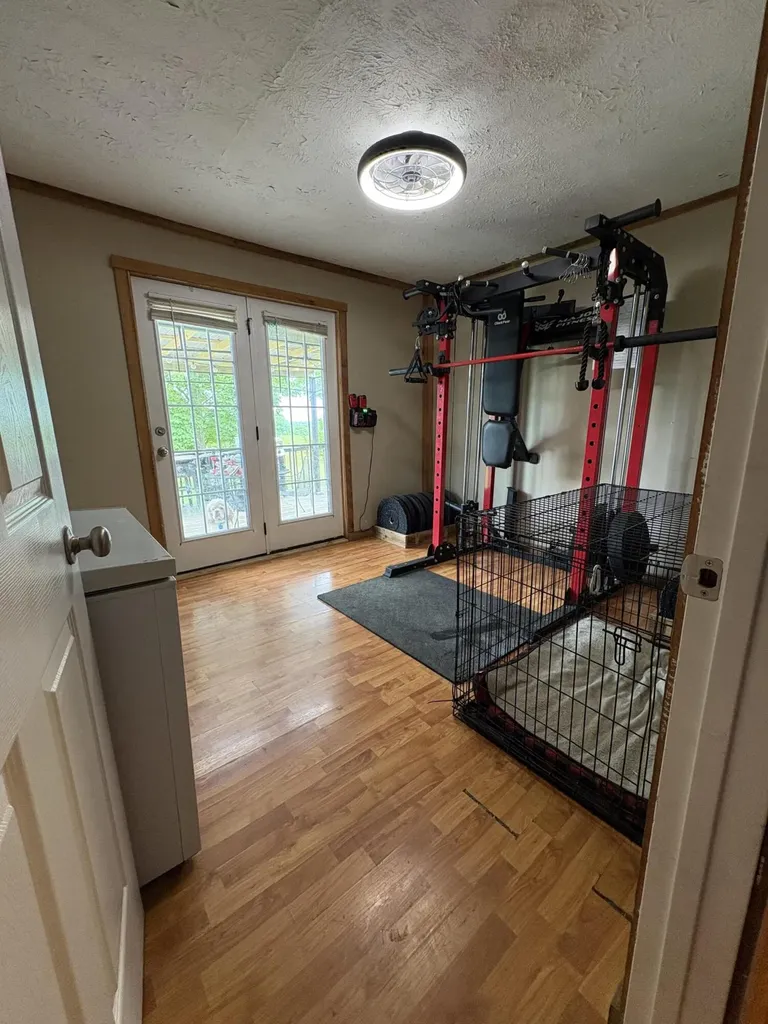 110 Hensley Heights Harrodsburg KY 40330