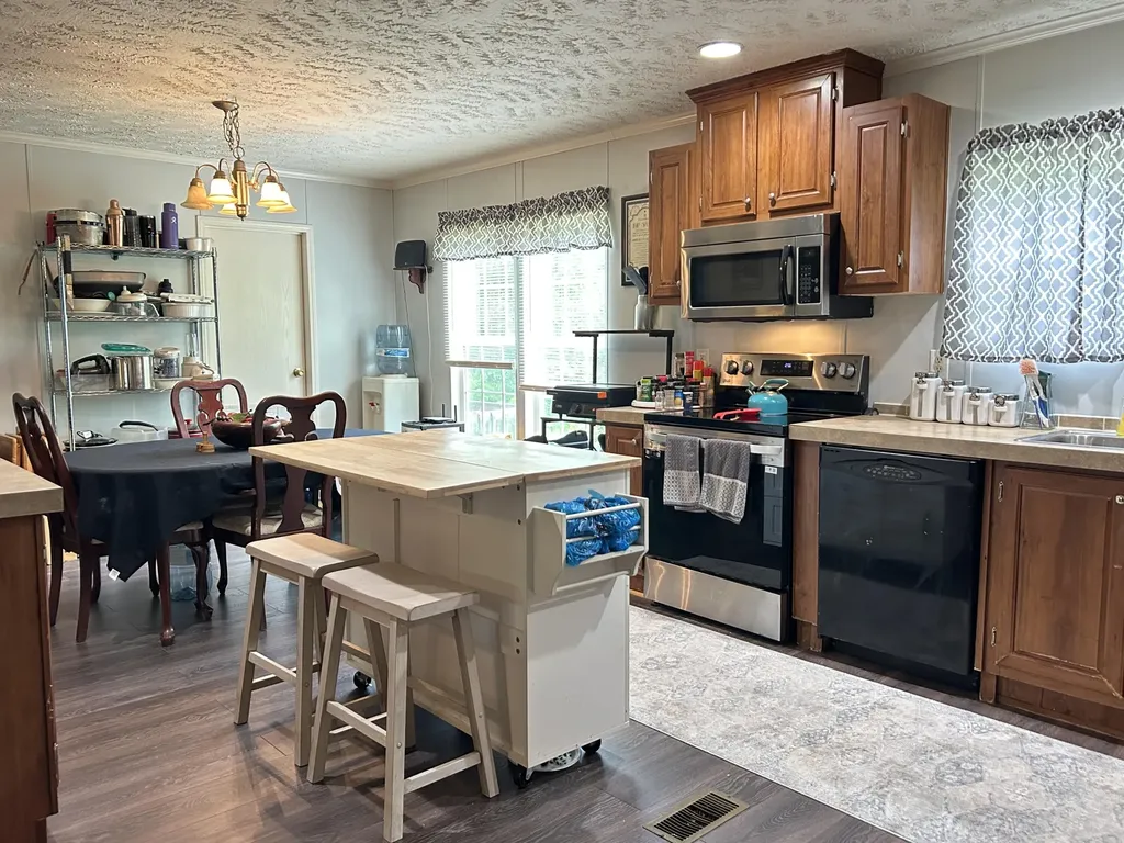134 Red Bone Lane Orlando KY 40460