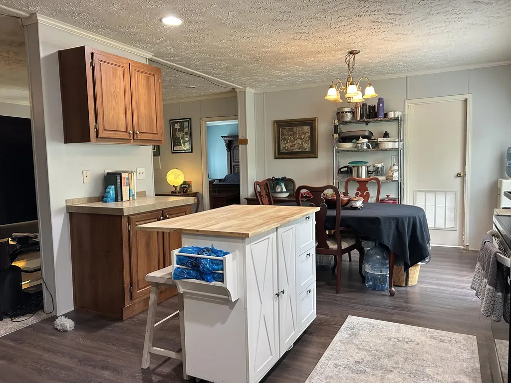134 Red Bone Lane Orlando KY 40460