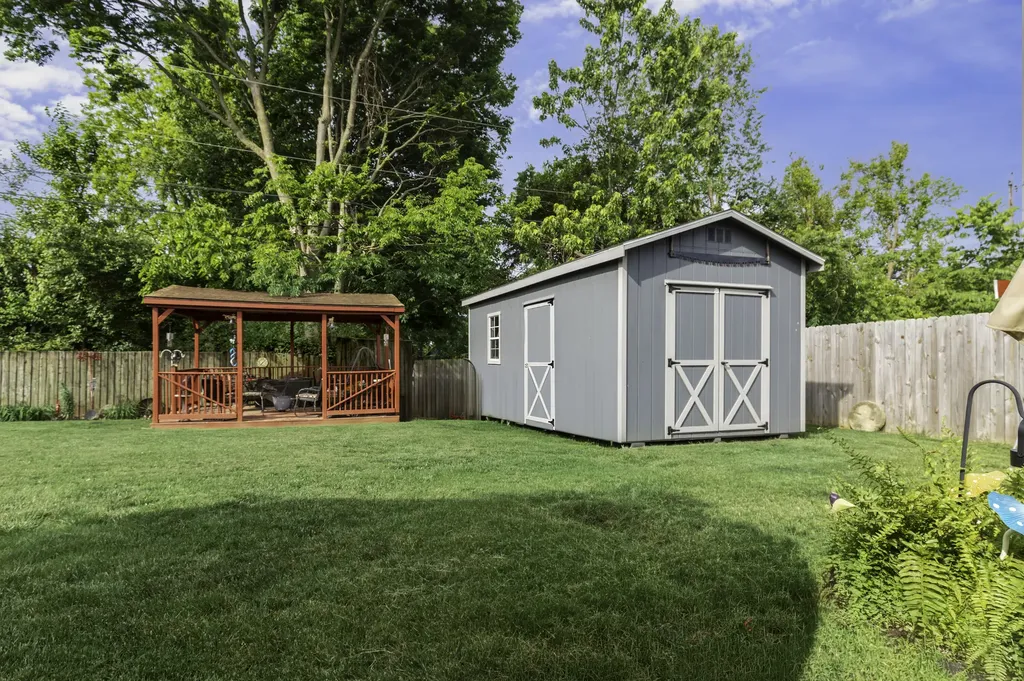 843 Kingsway Drive Versailles KY 40383