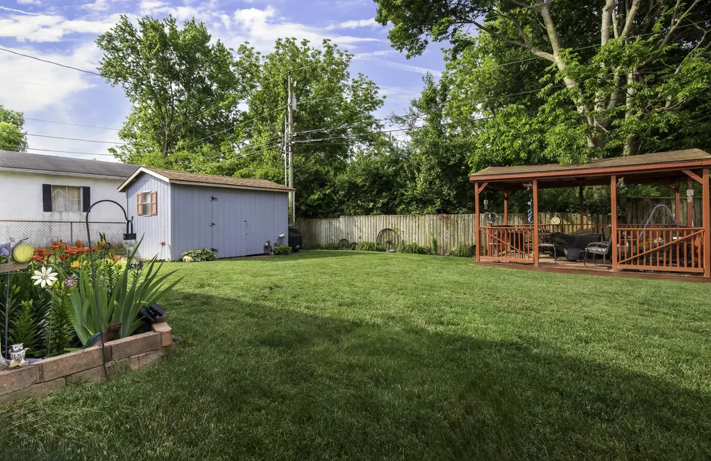843 Kingsway Drive Versailles KY 40383