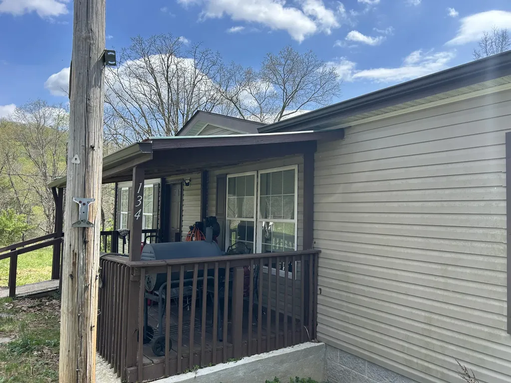106 Red Bone Lane Orlando KY 40460