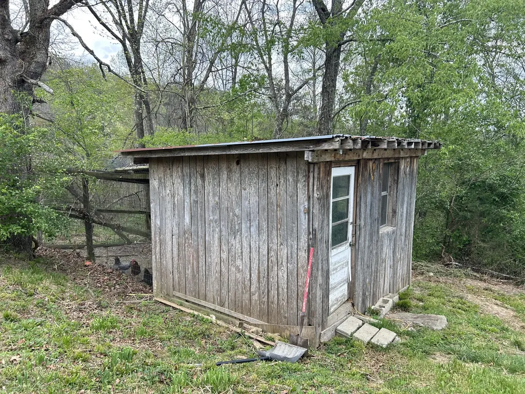 106 Red Bone Lane Orlando KY 40460