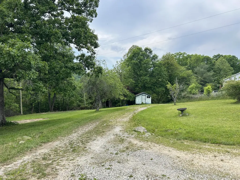 106 Red Bone Lane Orlando KY 40460