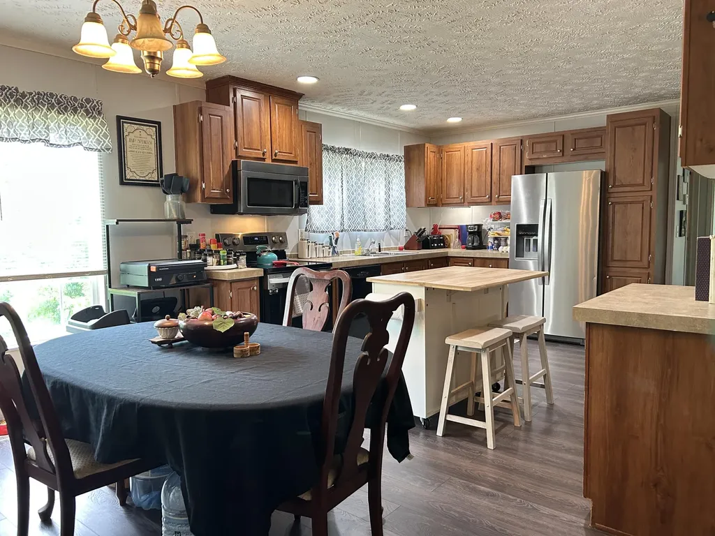 106 Red Bone Lane Orlando KY 40460