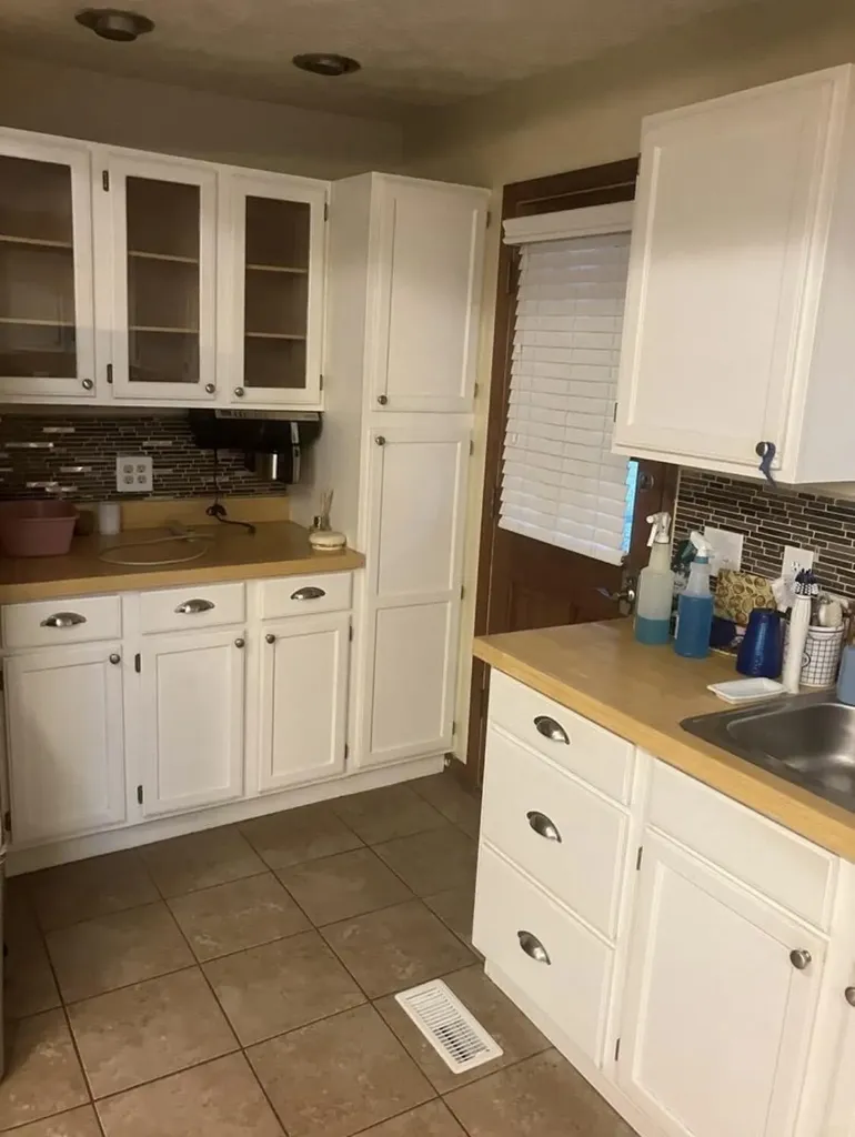 41 Woodland Paintsville KY 41240