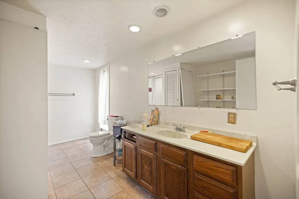 41 Woodland Paintsville KY 41240