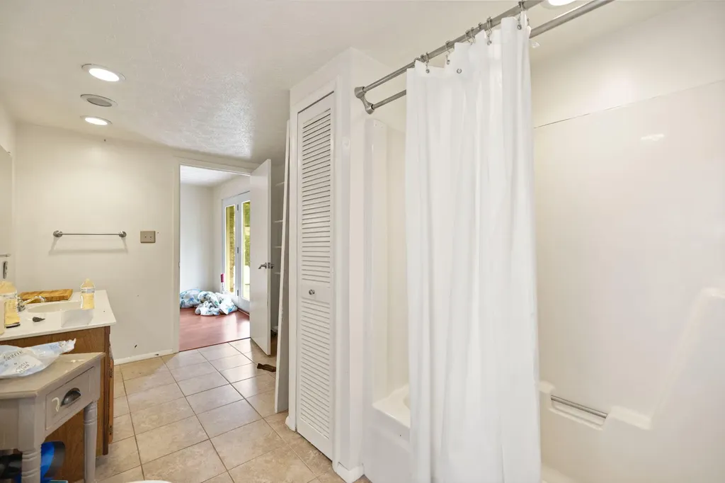 41 Woodland Paintsville KY 41240