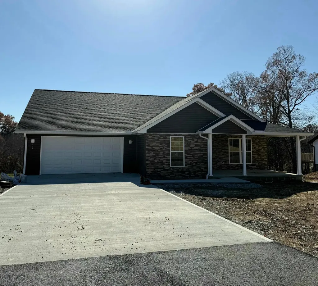 76 Emily Lane London KY 40744