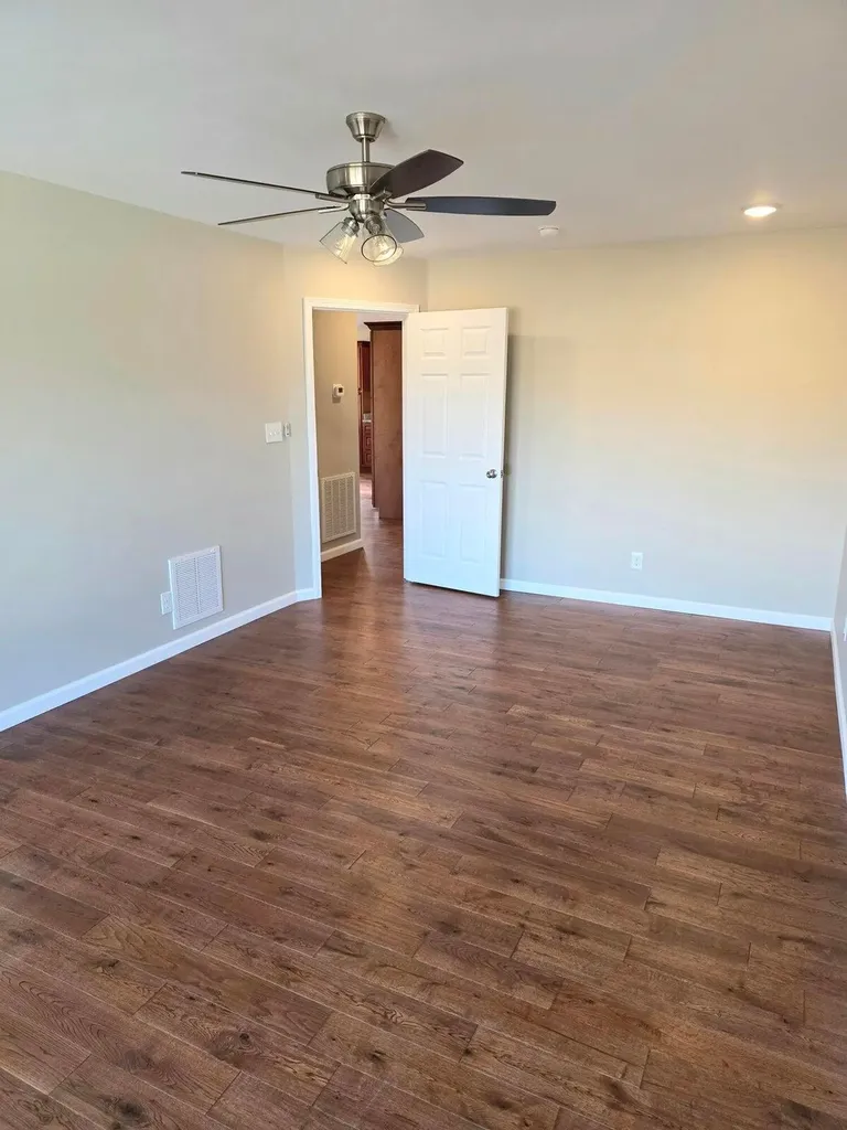 54 Emily Lane London KY 40744