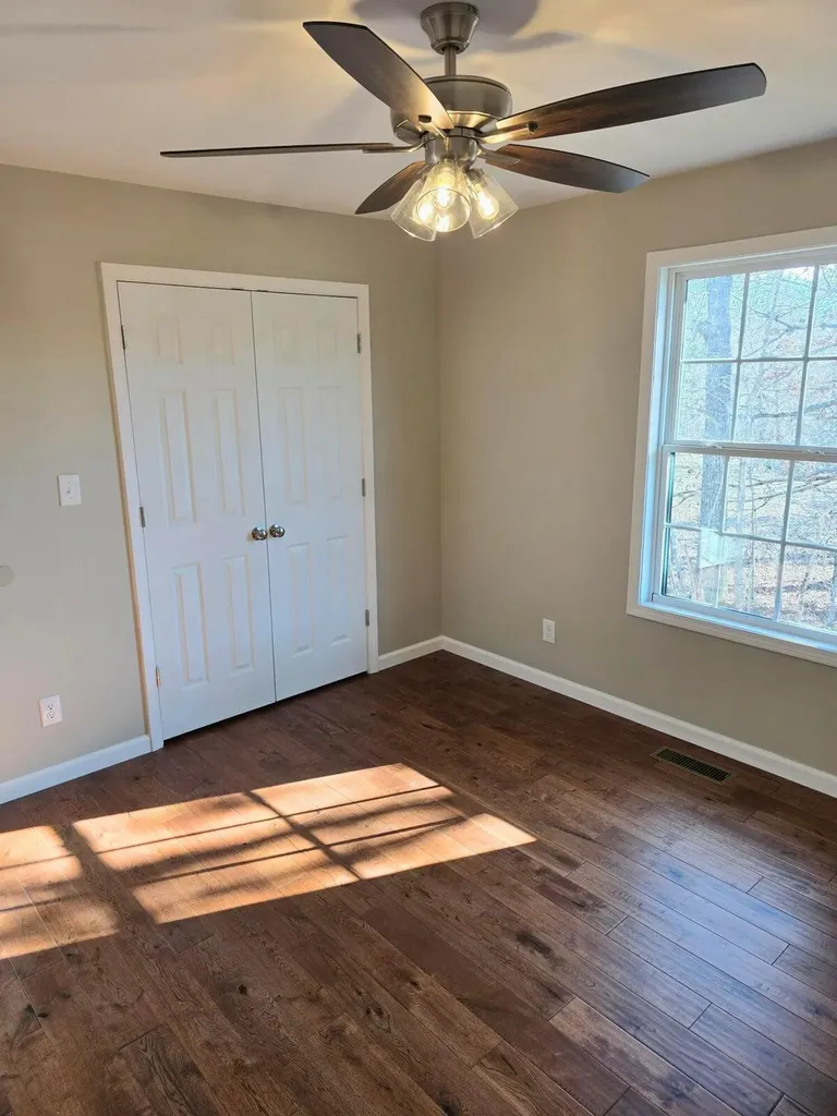 54 Emily Lane London KY 40744
