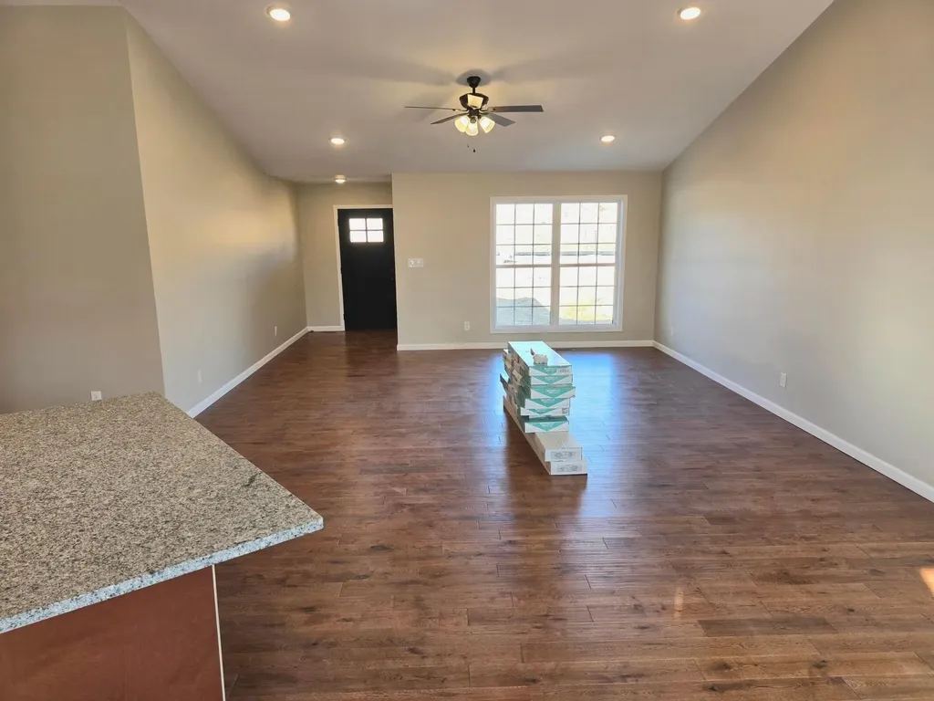 54 Emily Lane London KY 40744