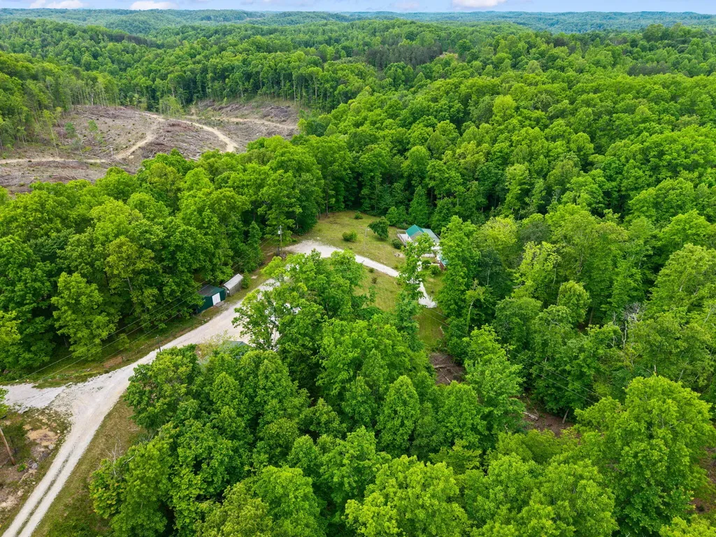 2585 Hazel Patch Road East Bernstadt KY 40729