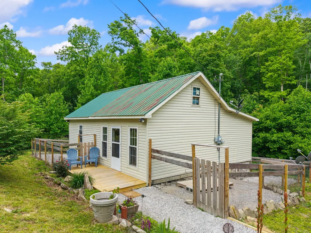 2585 Hazel Patch Road East Bernstadt KY 40729