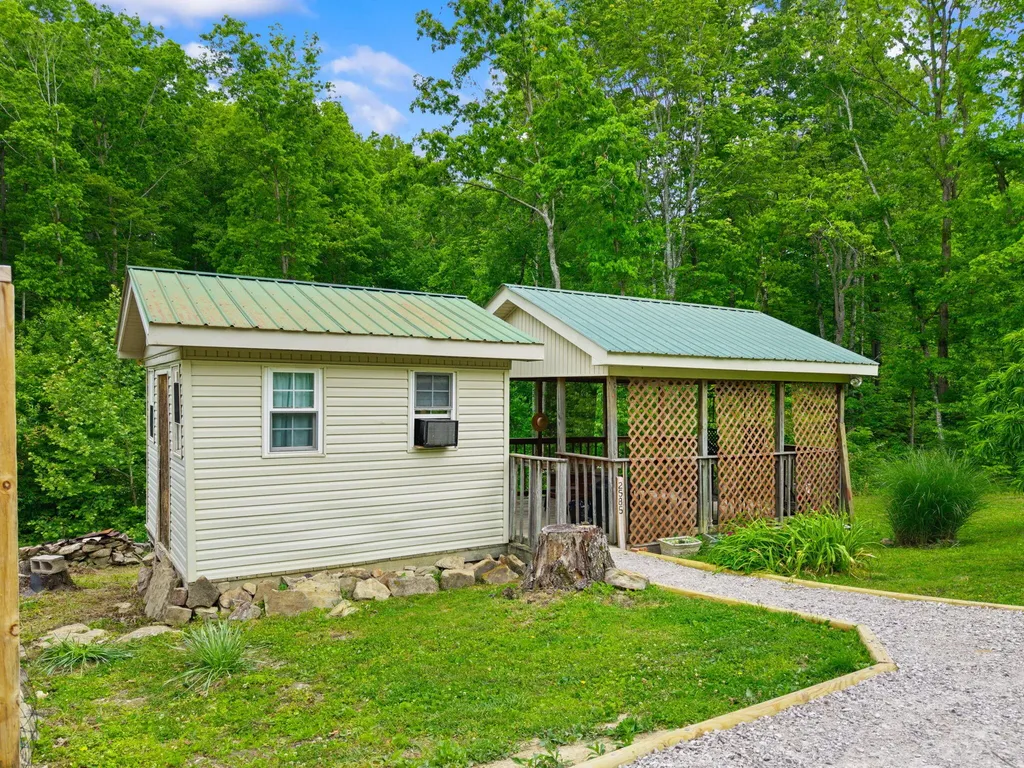 2585 Hazel Patch Road East Bernstadt KY 40729