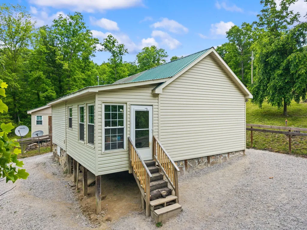 2585 Hazel Patch Road East Bernstadt KY 40729