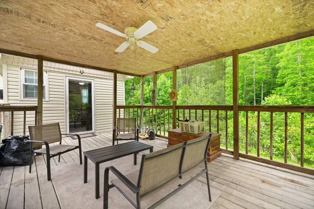 2585 Hazel Patch Road East Bernstadt KY 40729