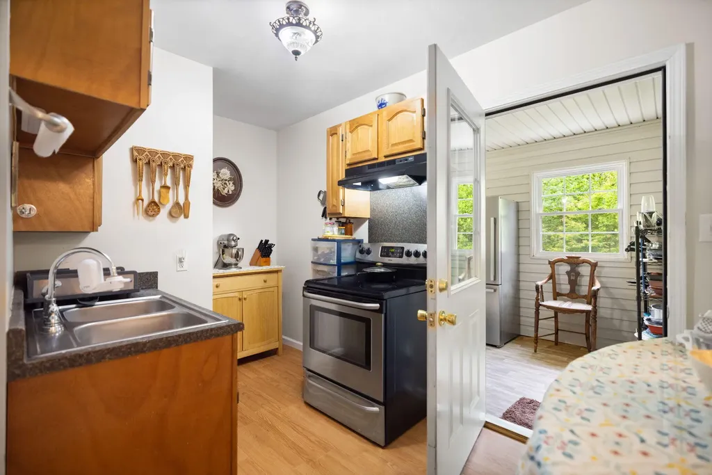 2585 Hazel Patch Road East Bernstadt KY 40729