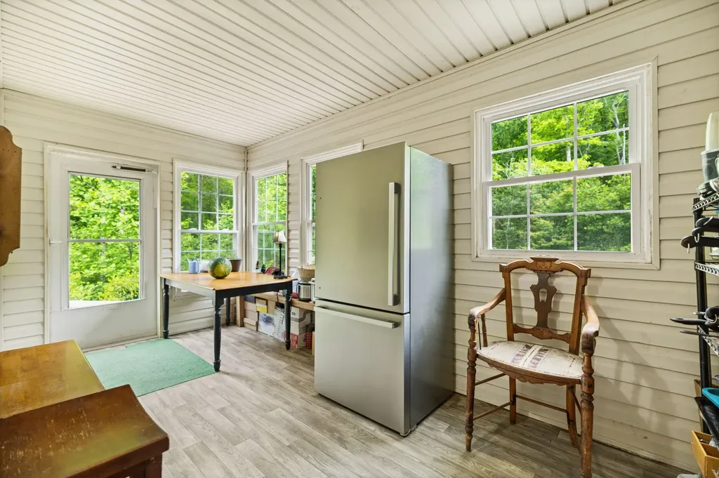 2585 Hazel Patch Road East Bernstadt KY 40729