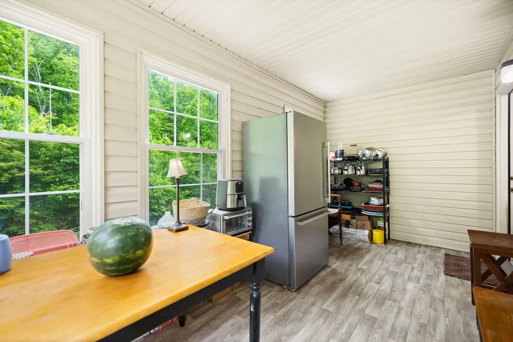 2585 Hazel Patch Road East Bernstadt KY 40729